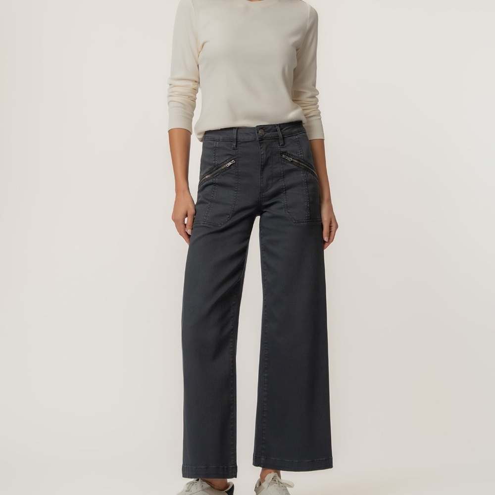 Kut from the Kloth Meg High Rise Wide Leg Size 1414 / Gainful W/Black Base Wash